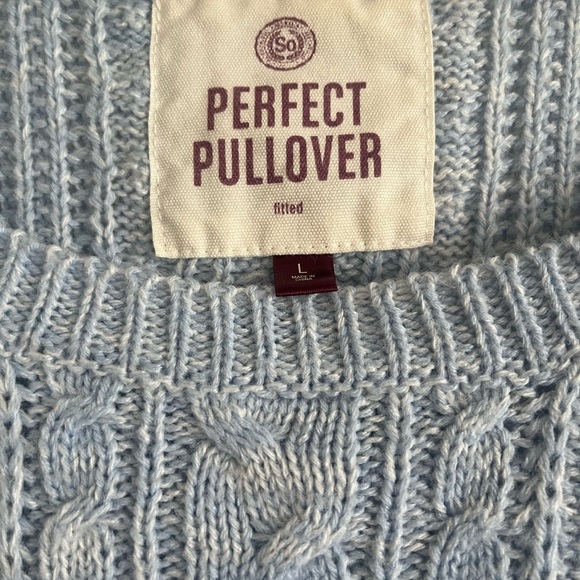 SO Perfect Women's Soft Blue Cable Knit Sweater - Picture 3 of 9